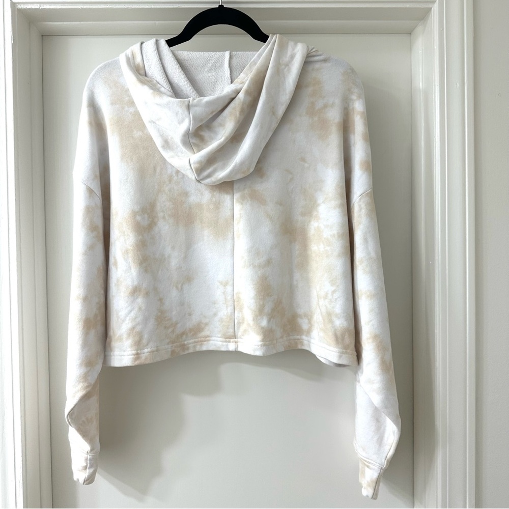 Fabletics Cream & Tan Eco Conscious Tie-Dye Pullover Boxy Cropped Hoodie, Size M - Picture 5 of 6